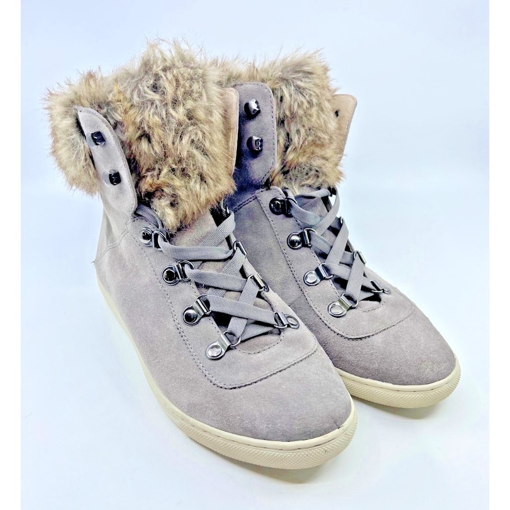 Pour La Victoire Women's 9Medium  Nyx Suede Boot Sneaker